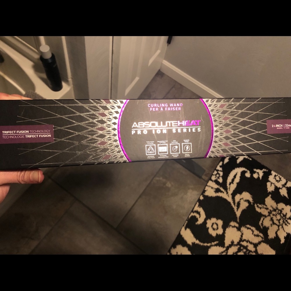 Absolute heat pro ion series curling wand